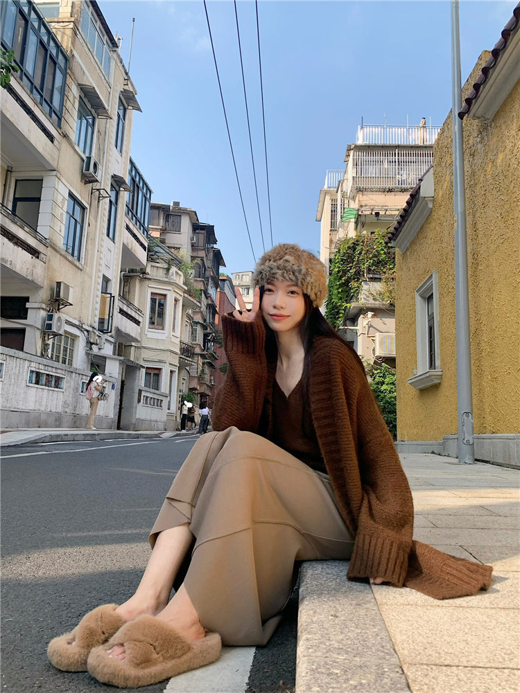 【outer】Vネック長袖ニットカーディガンG24453