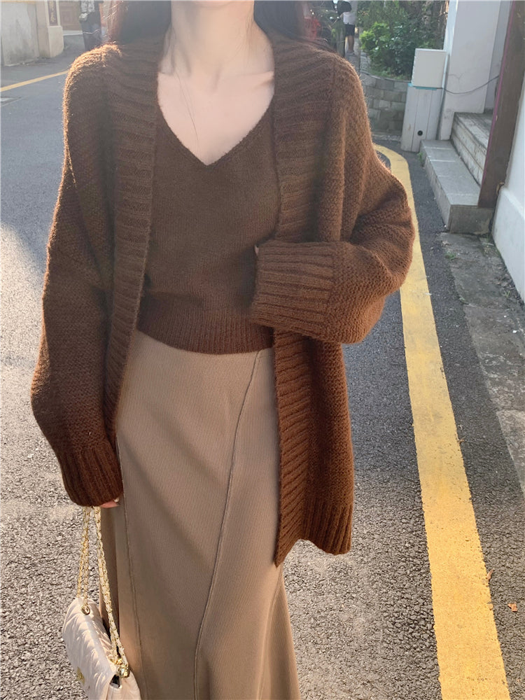 【outer】Vネック長袖ニットカーディガンG24453