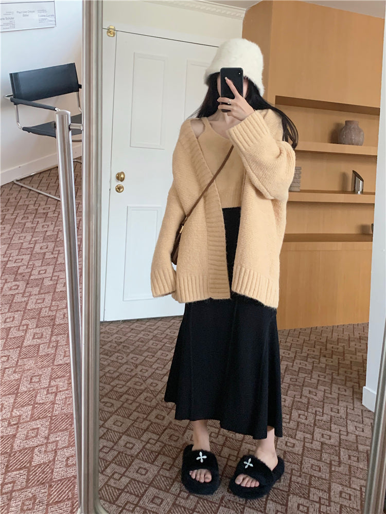 【outer】Vネック長袖ニットカーディガンG24453