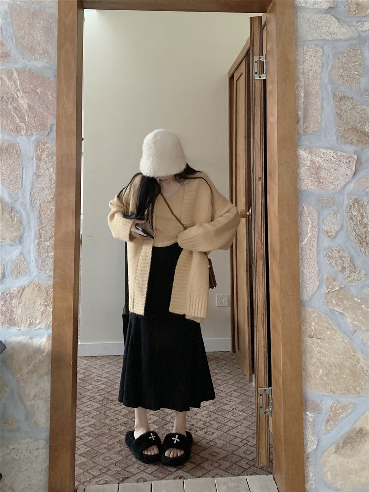 【outer】Vネック長袖ニットカーディガンG24453