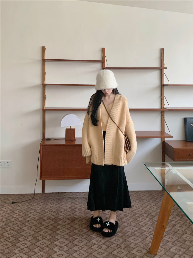 【outer】Vネック長袖ニットカーディガンG24453