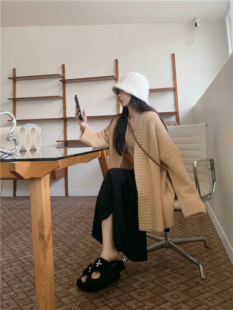 【outer】Vネック長袖ニットカーディガンG24453