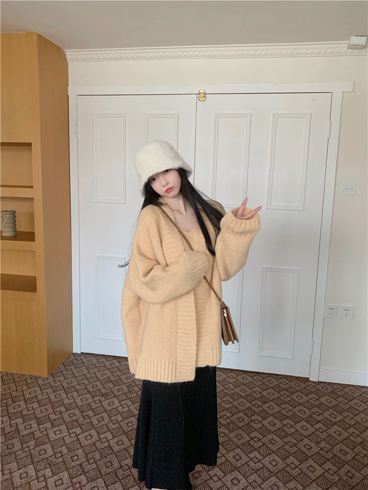 【outer】Vネック長袖ニットカーディガンG24453