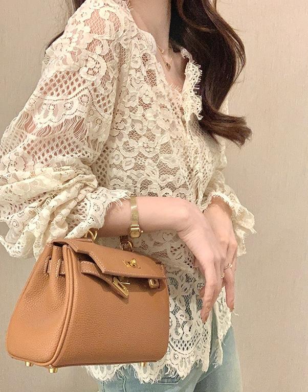 【tops】レース長袖ブラウスF8420