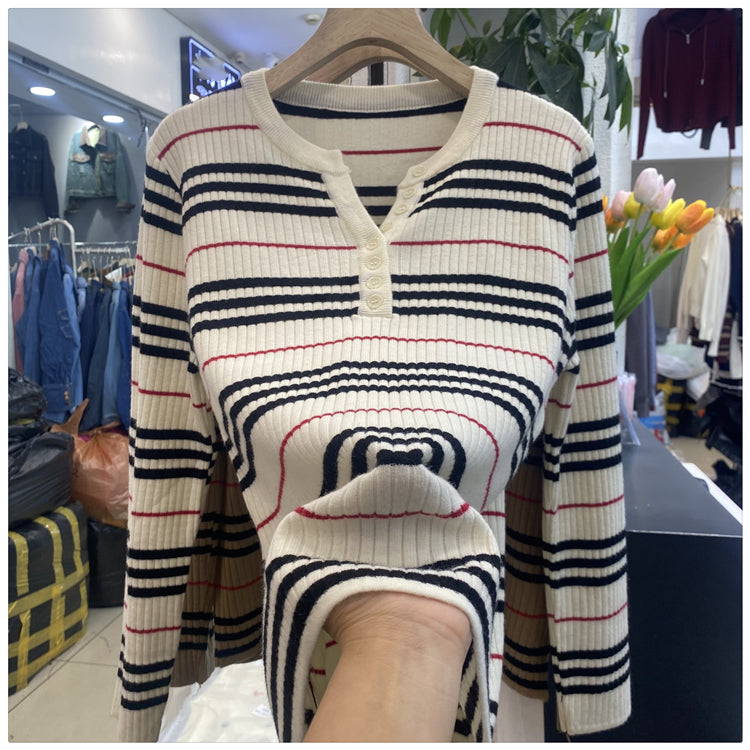 【tops】ストライプ柄ニットセーターG24471