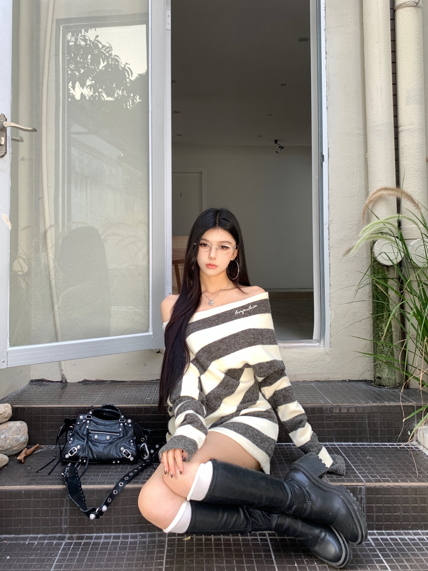 【dress】オフショルダータイトニットワンピースG24525