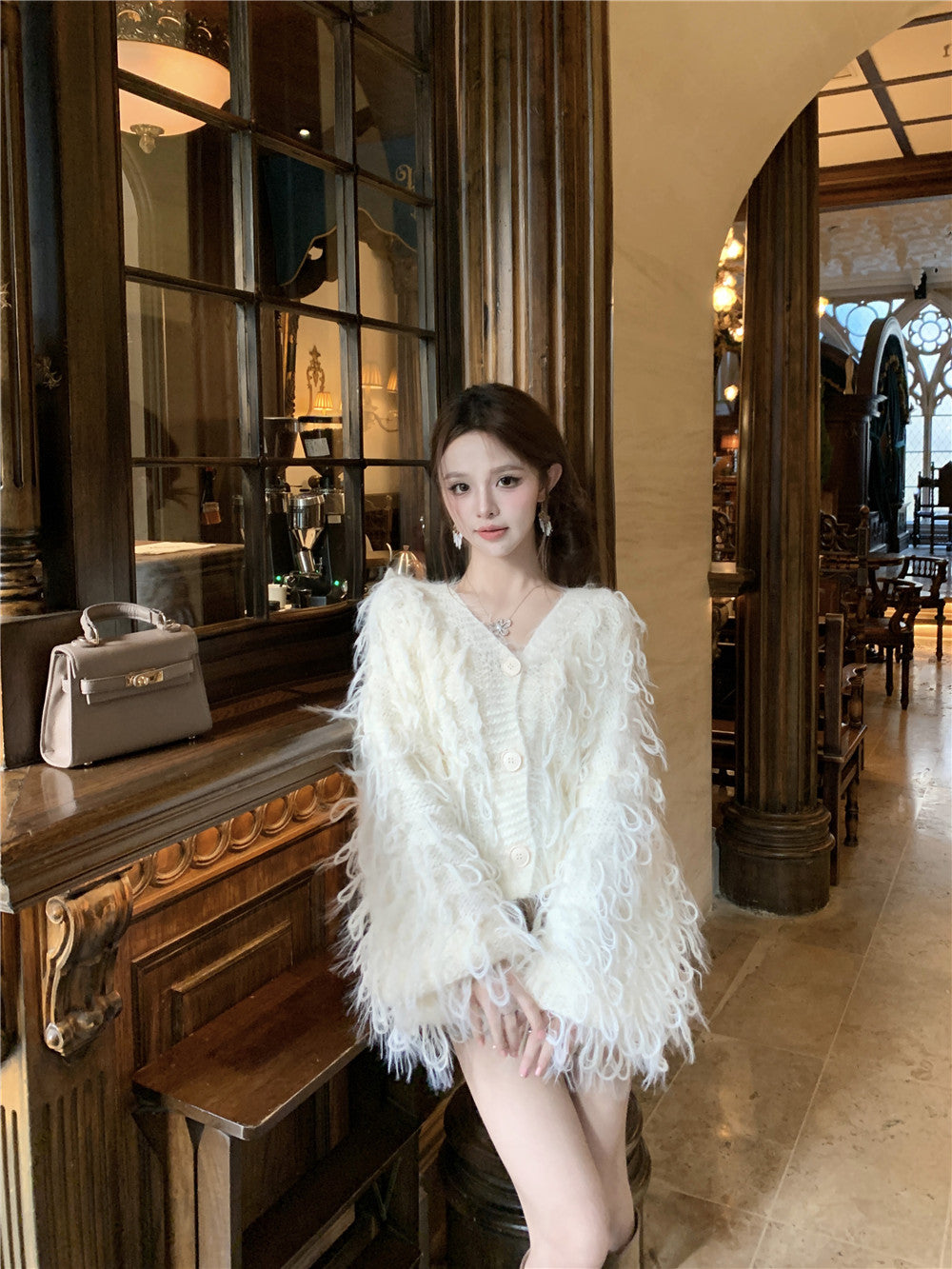 【tops】VネックニットセーターG24527