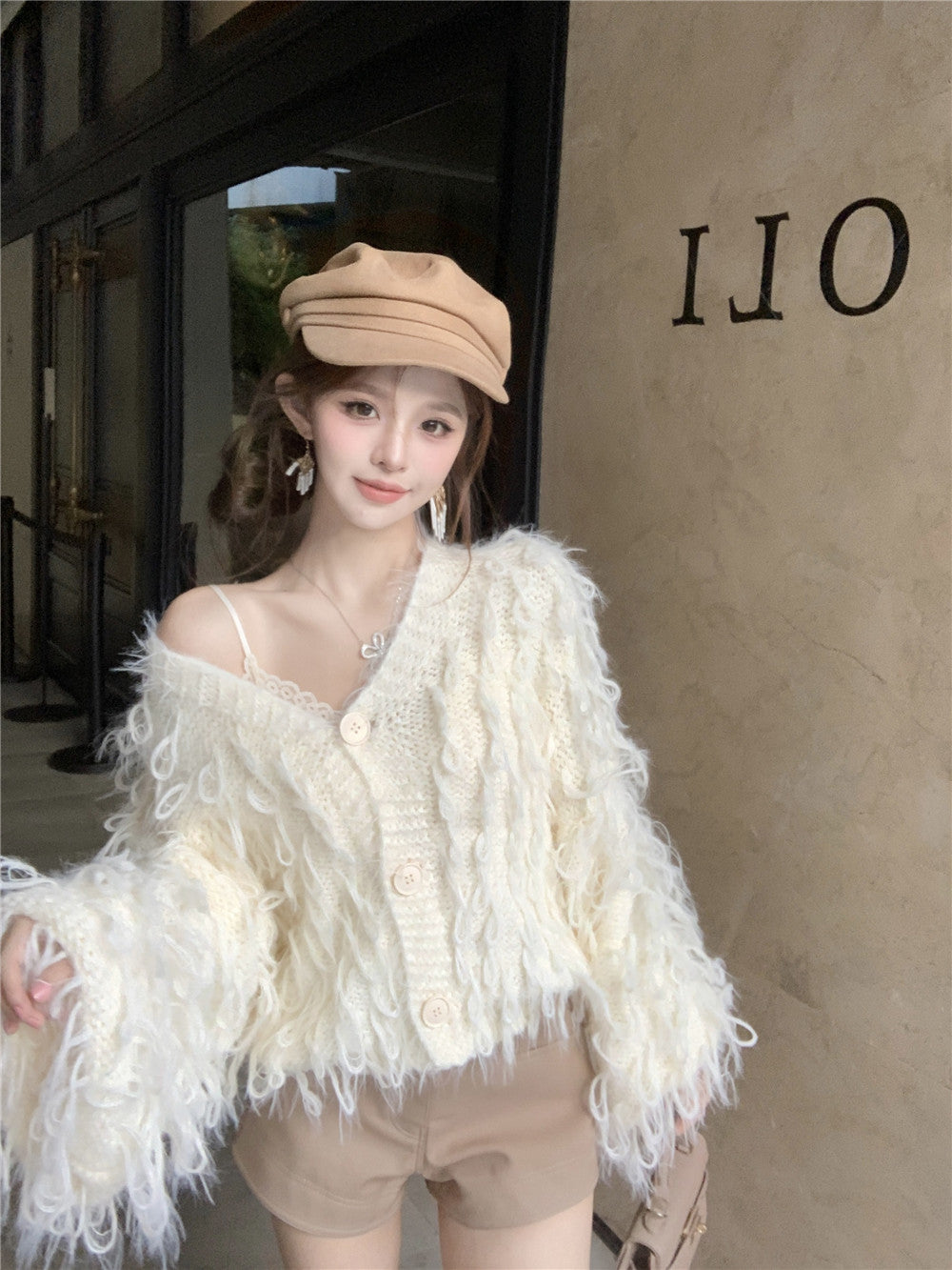 【tops】VネックニットセーターG24527