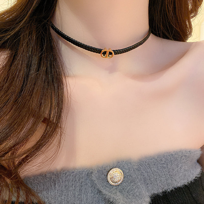 【小物】英字柄ネックレスアクセサリーG24530