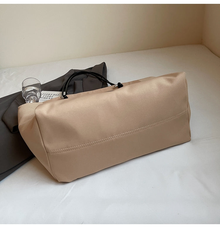 【小物】3色大容量ショルダーバッグG24548