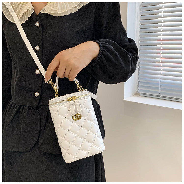 【小物】3色メッセンジャーバッグG24549