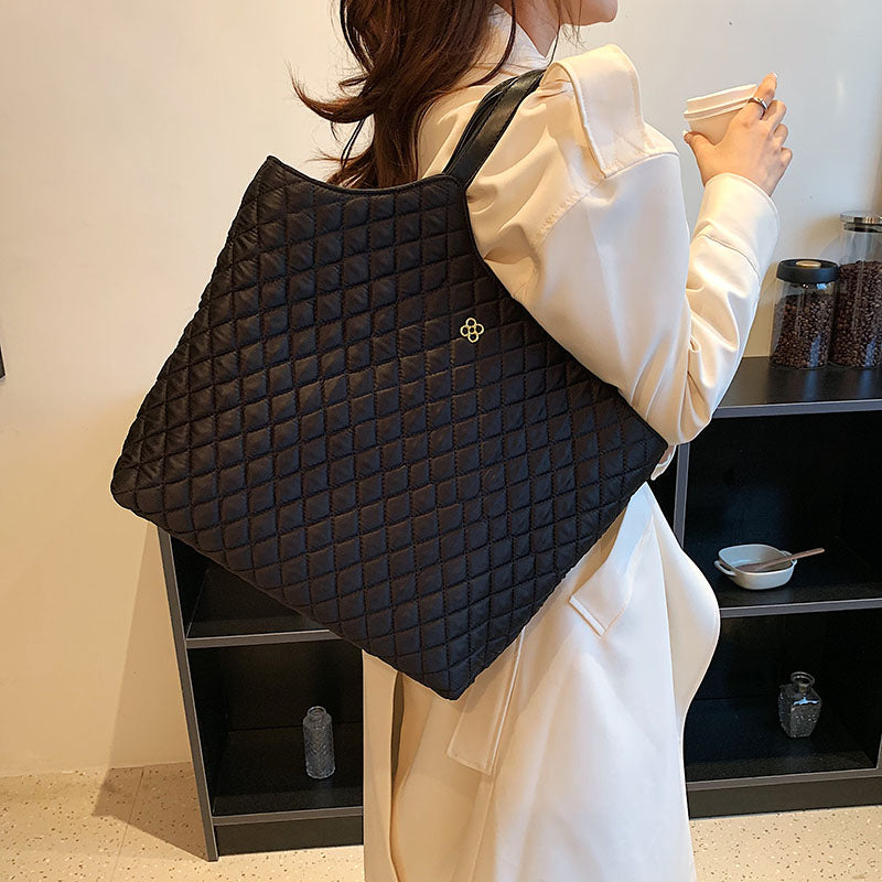 【小物】大容量ショルダーバッグG24564