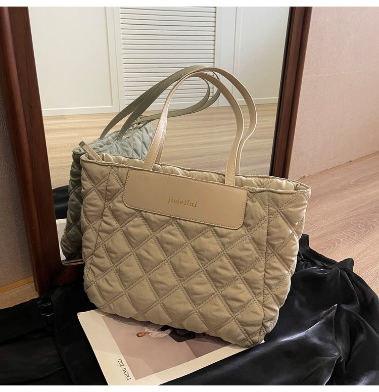 【小物】大容量ショルダーバッグG24565