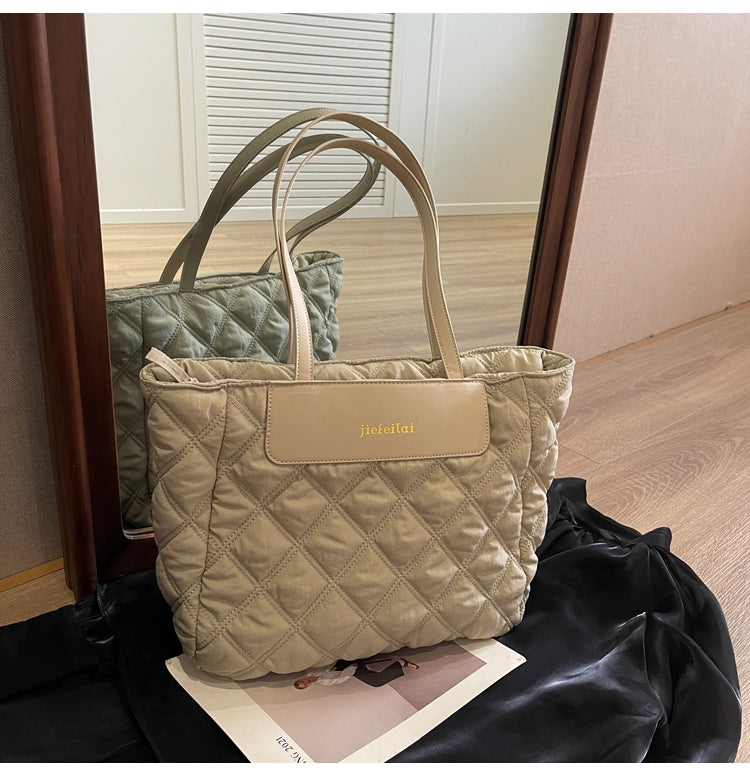 【小物】大容量ショルダーバッグG24565