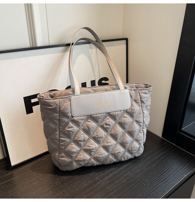 【小物】大容量ショルダーバッグG24565