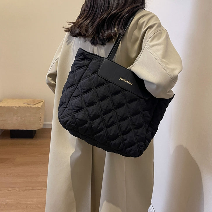 【小物】大容量ショルダーバッグG24565