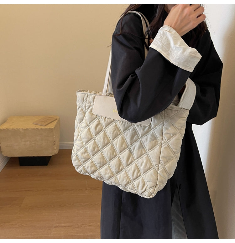 【小物】大容量ショルダーバッグG24565