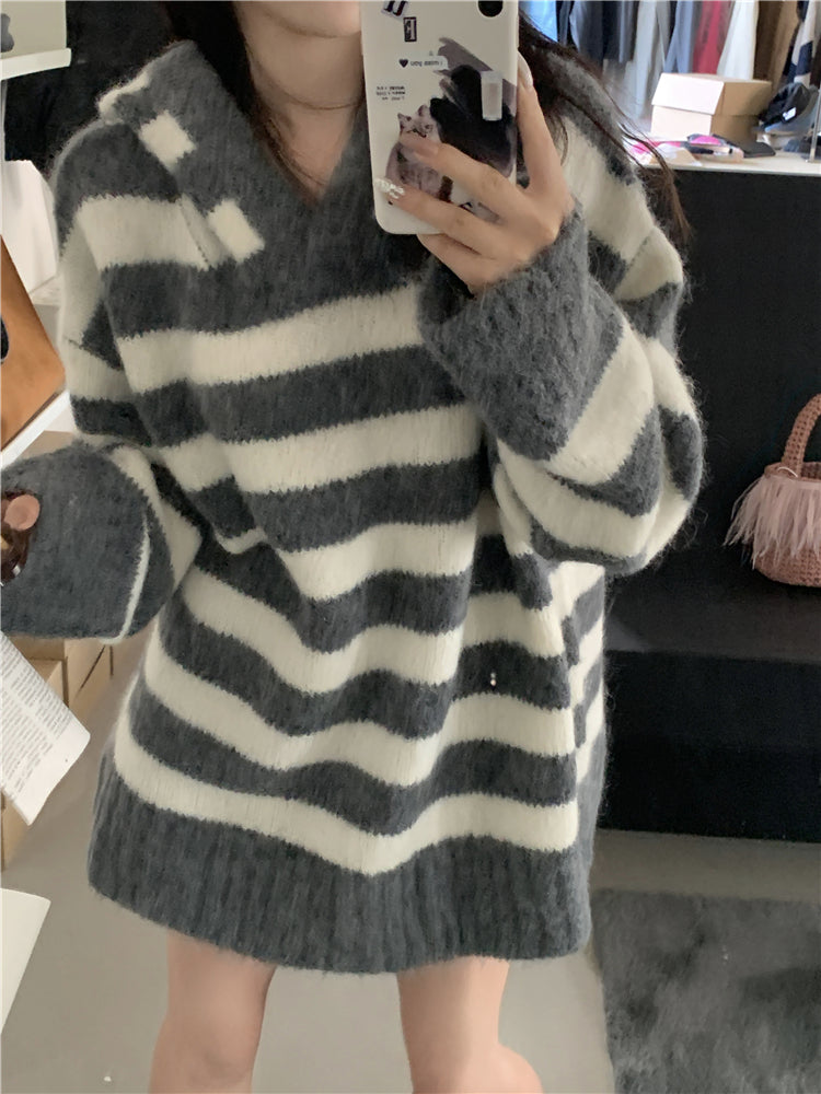 【tops】フード付きストライプ柄ニットセーターG24579