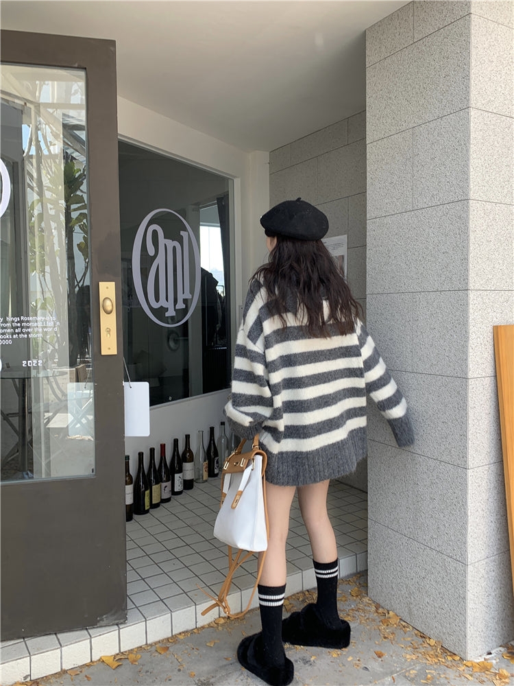 【tops】フード付きストライプ柄ニットセーターG24579