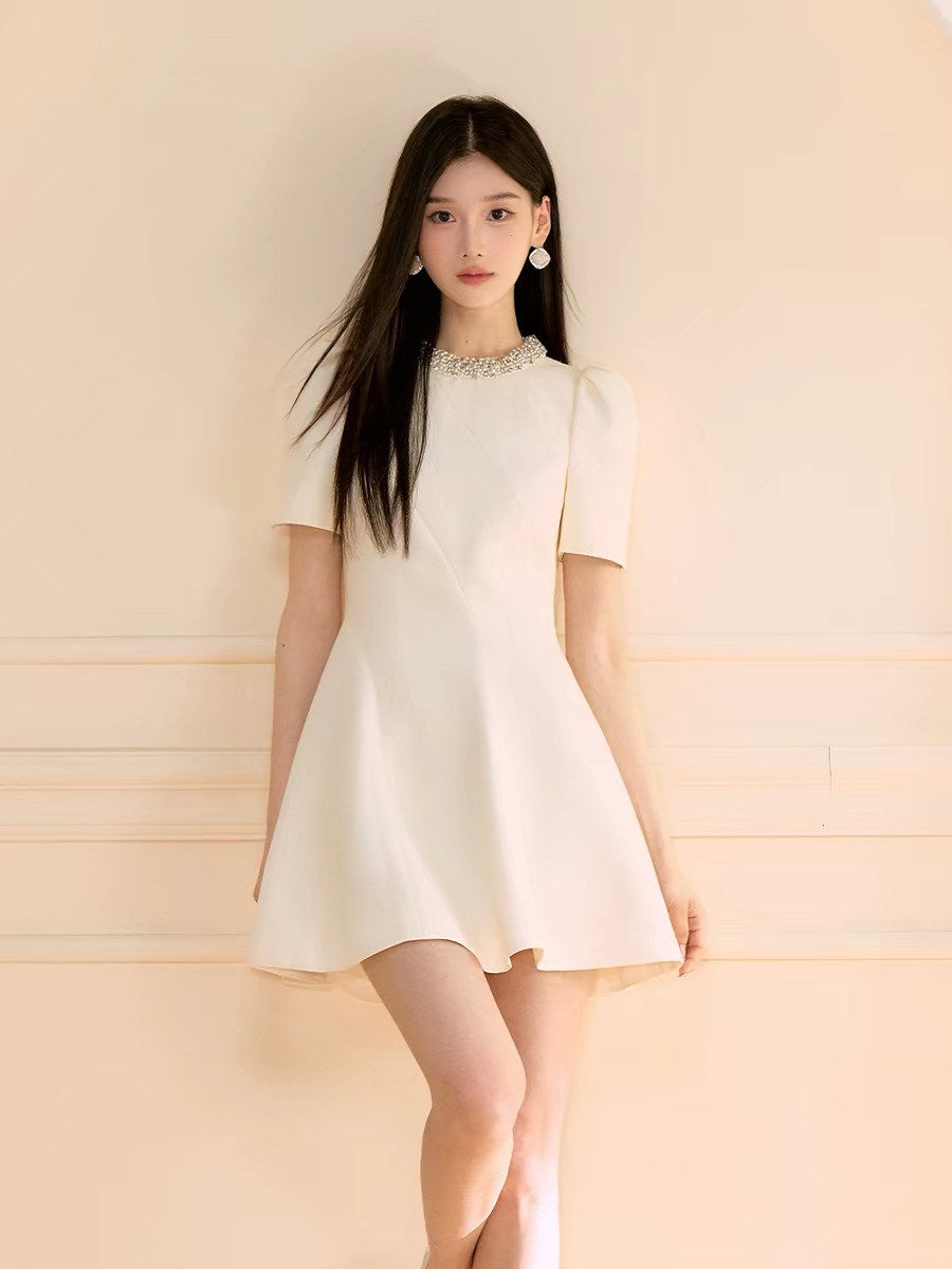【dress】パール付きAラインフレアワンピース Q8463