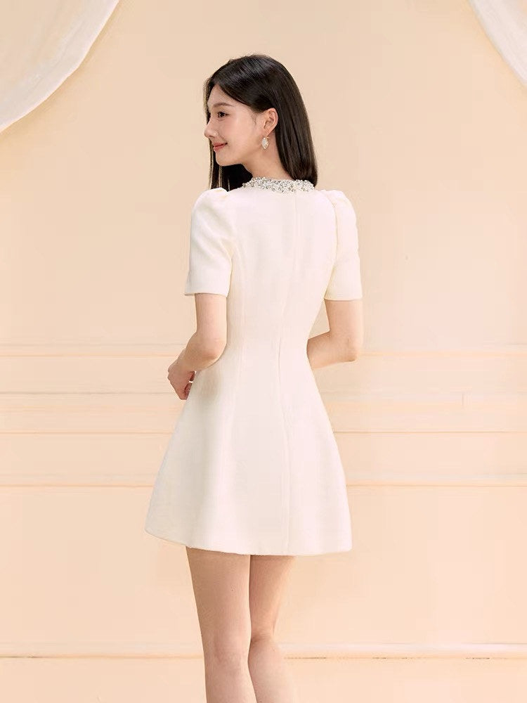 【dress】パール付きAラインフレアワンピース Q8463