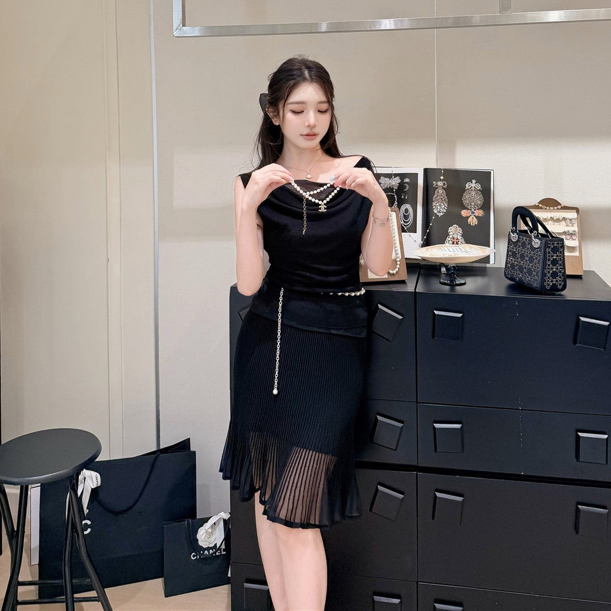 【set】レースドッキングドレープネックトップス×シアープリーツスカートセット   N3705