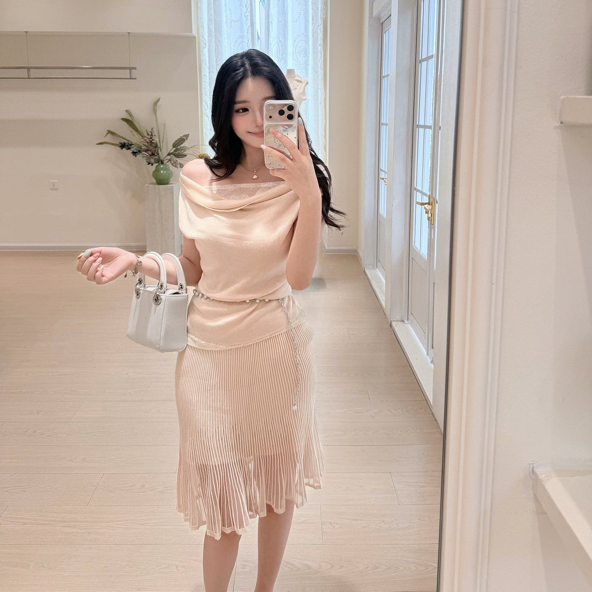 【set】レースドッキングドレープネックトップス×シアープリーツスカートセット   N3705