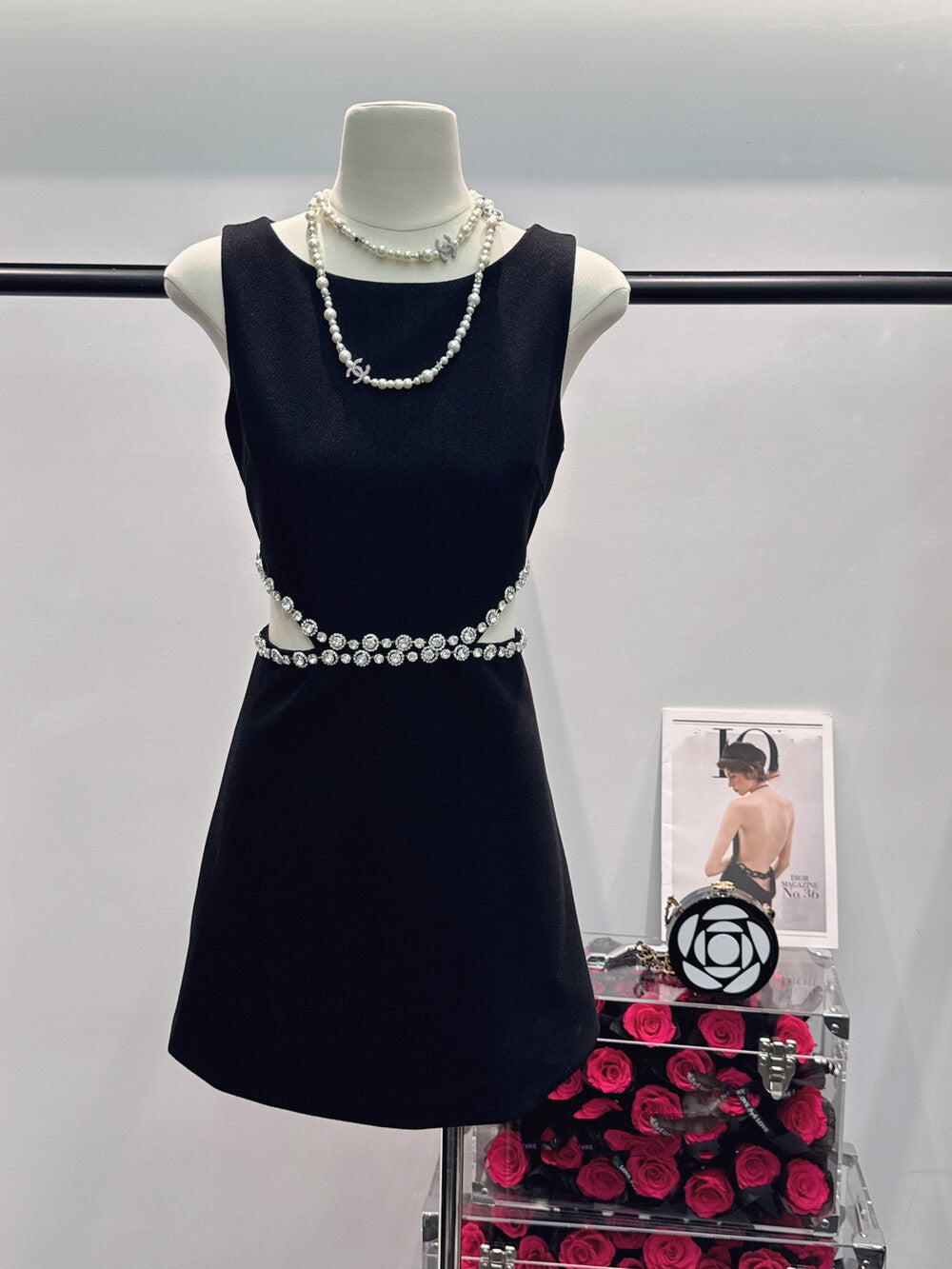 【dress】ウエストカットビジュー付きミニワンピース  N3724
