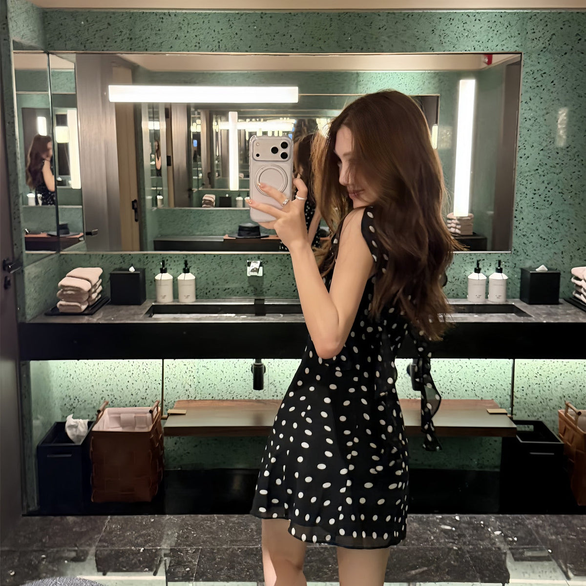 【dress】フリルドットミニワンピース Q8710