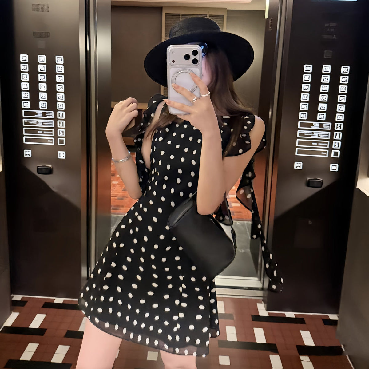 【dress】フリルドットミニワンピース Q8710