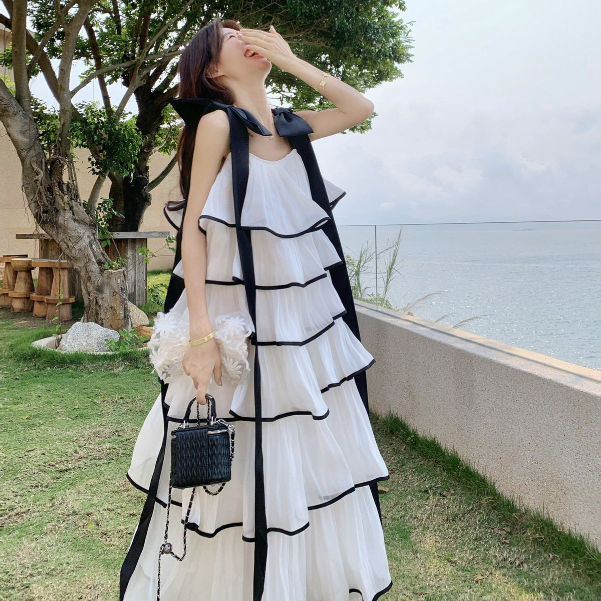【dress】ショルダーリボンボリュームエアリーワンピース  N3735