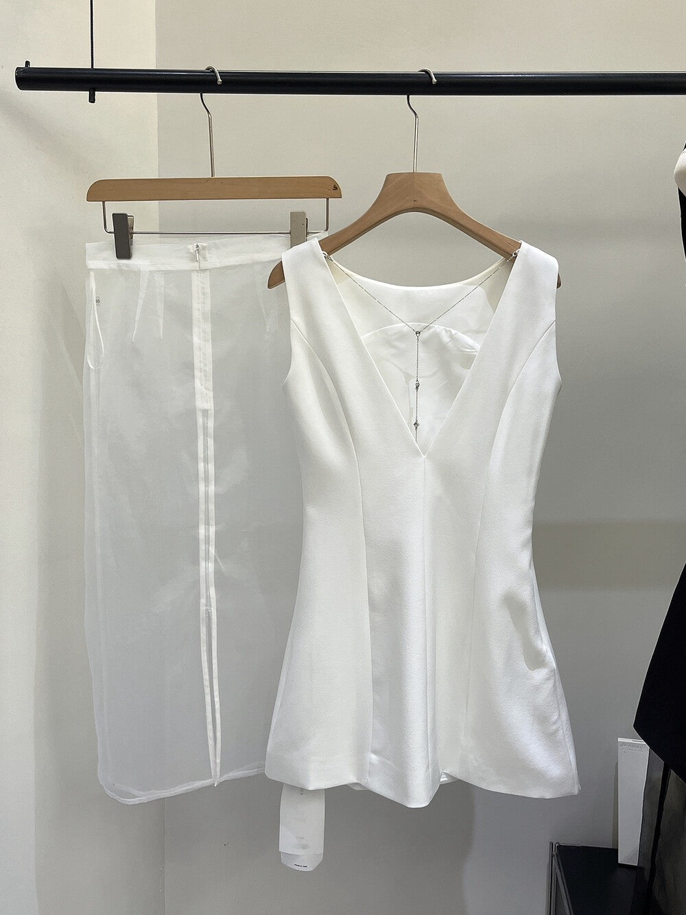 【set】バックチェーンミニワンピース×シアースカートセット Q8815