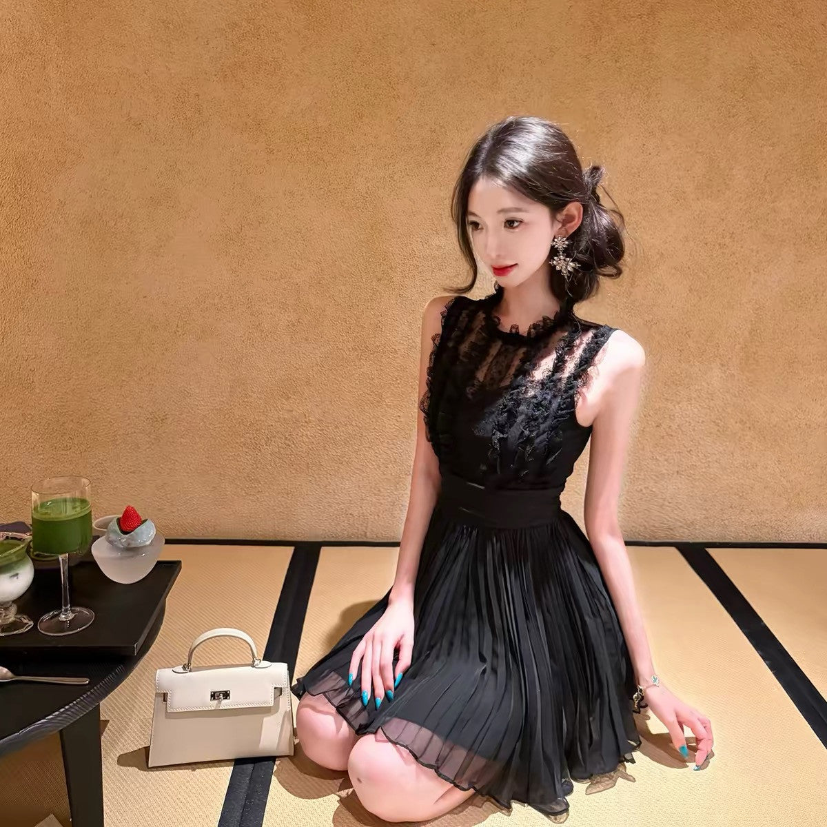 【dress】ギャザーフリルレースミニワンピース   N3757