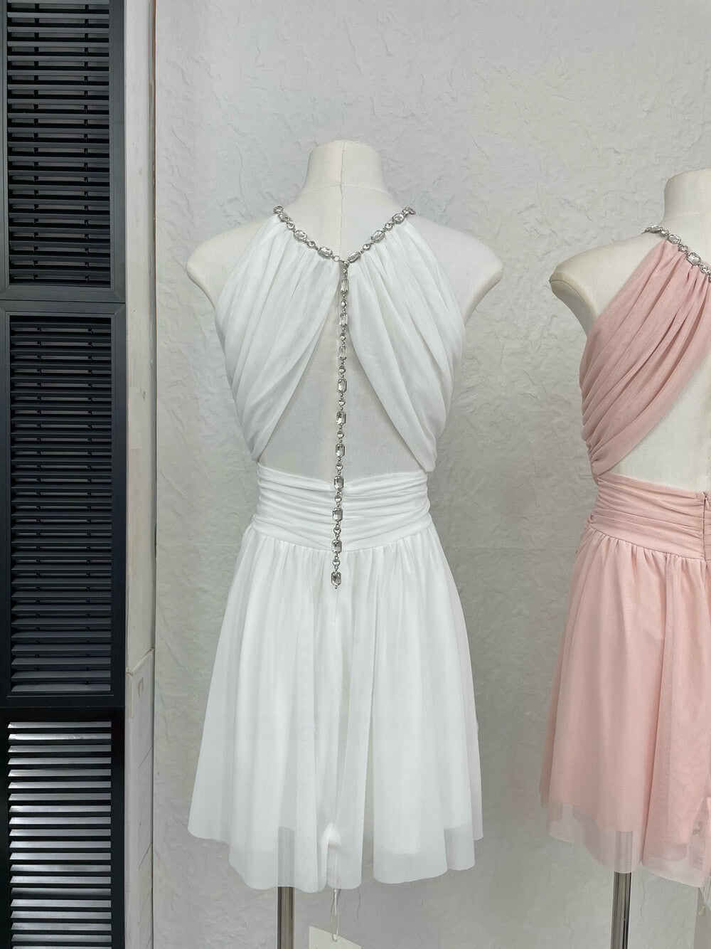 【dress】バックビジューホルターネックワンピース   N3765