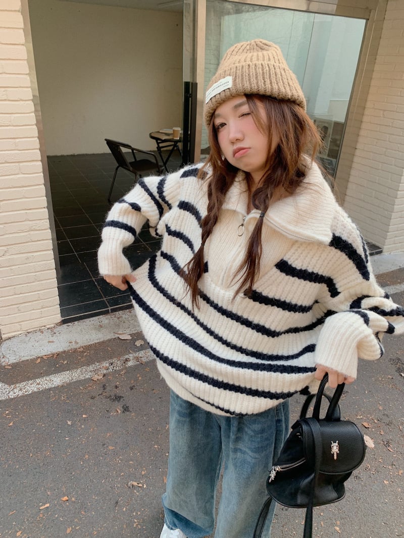 【tops】ボーダー柄ニットセーター　M26183