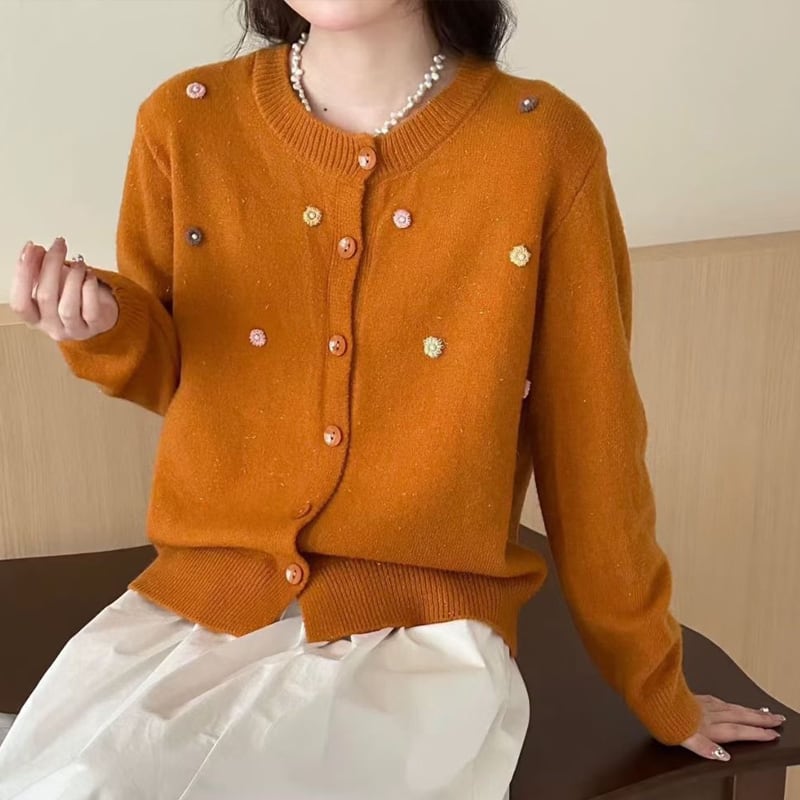【outer】カラフルフラワー付きニットカーディガン Q7257