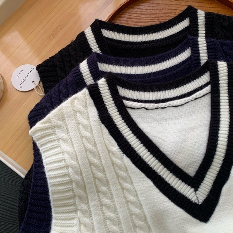 【tops】刺繍ニットベスト　M28338