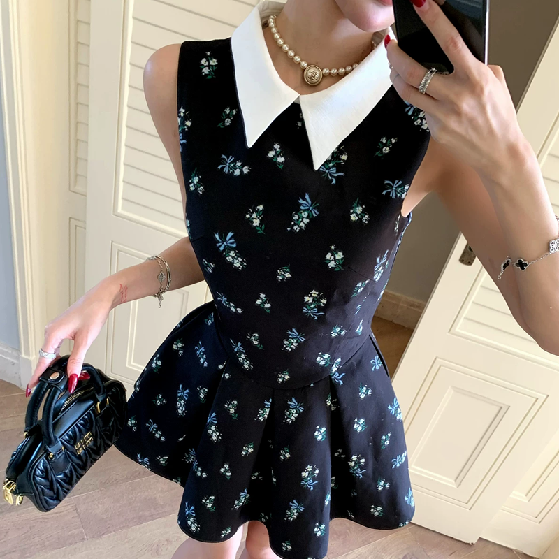 【dress】ノースリーブ花柄フレアミニワンピース Q8413