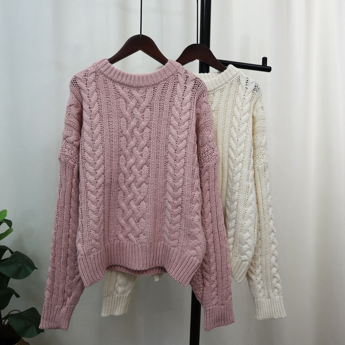 【tops】クルーネックニットセーター　M18787