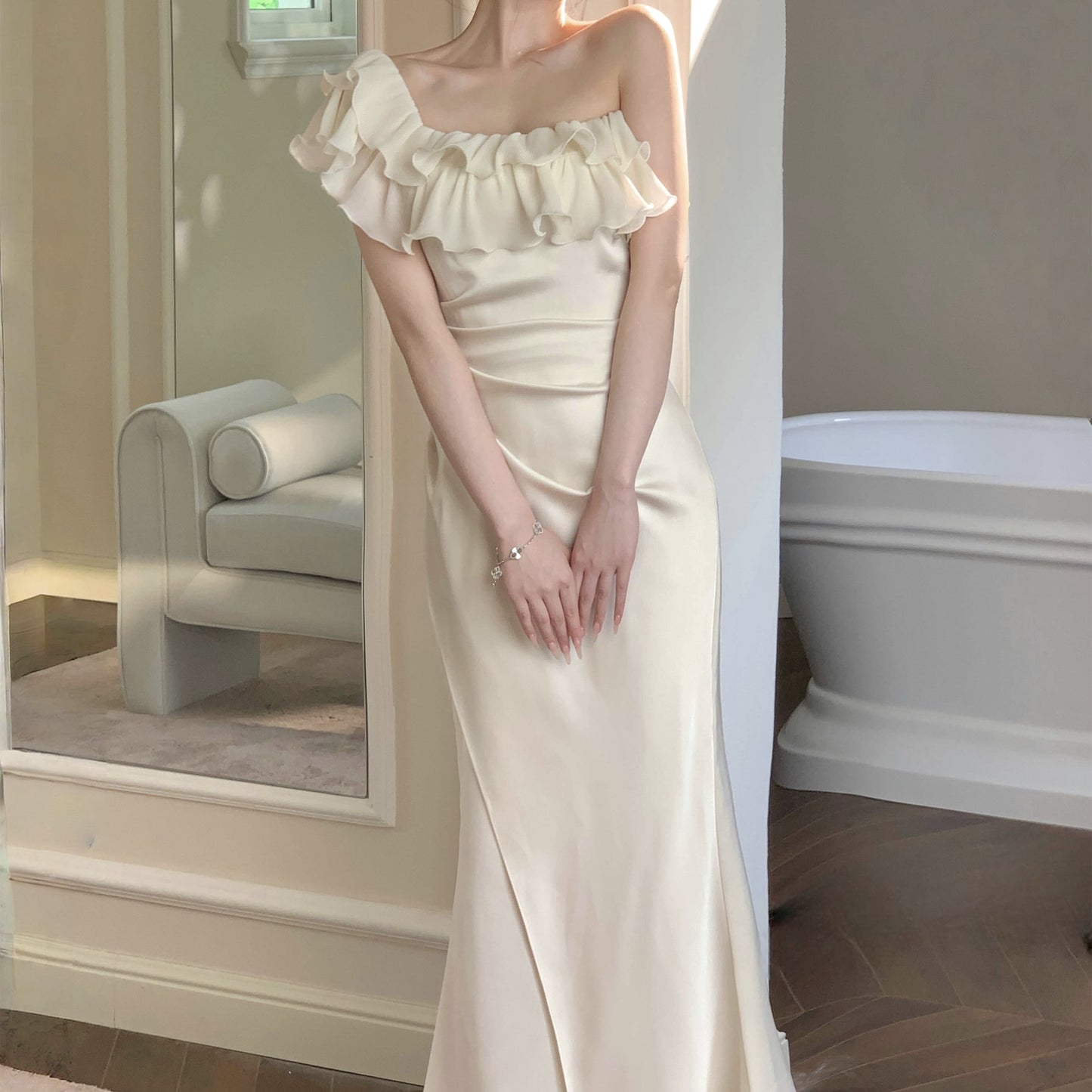 【dress】フリルマーメイドワンピース　N3155