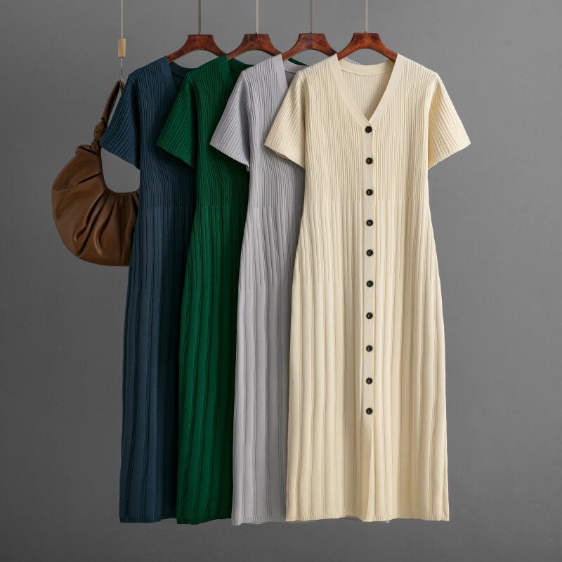【dress】ボタンデザインニットワンピース　M29735
