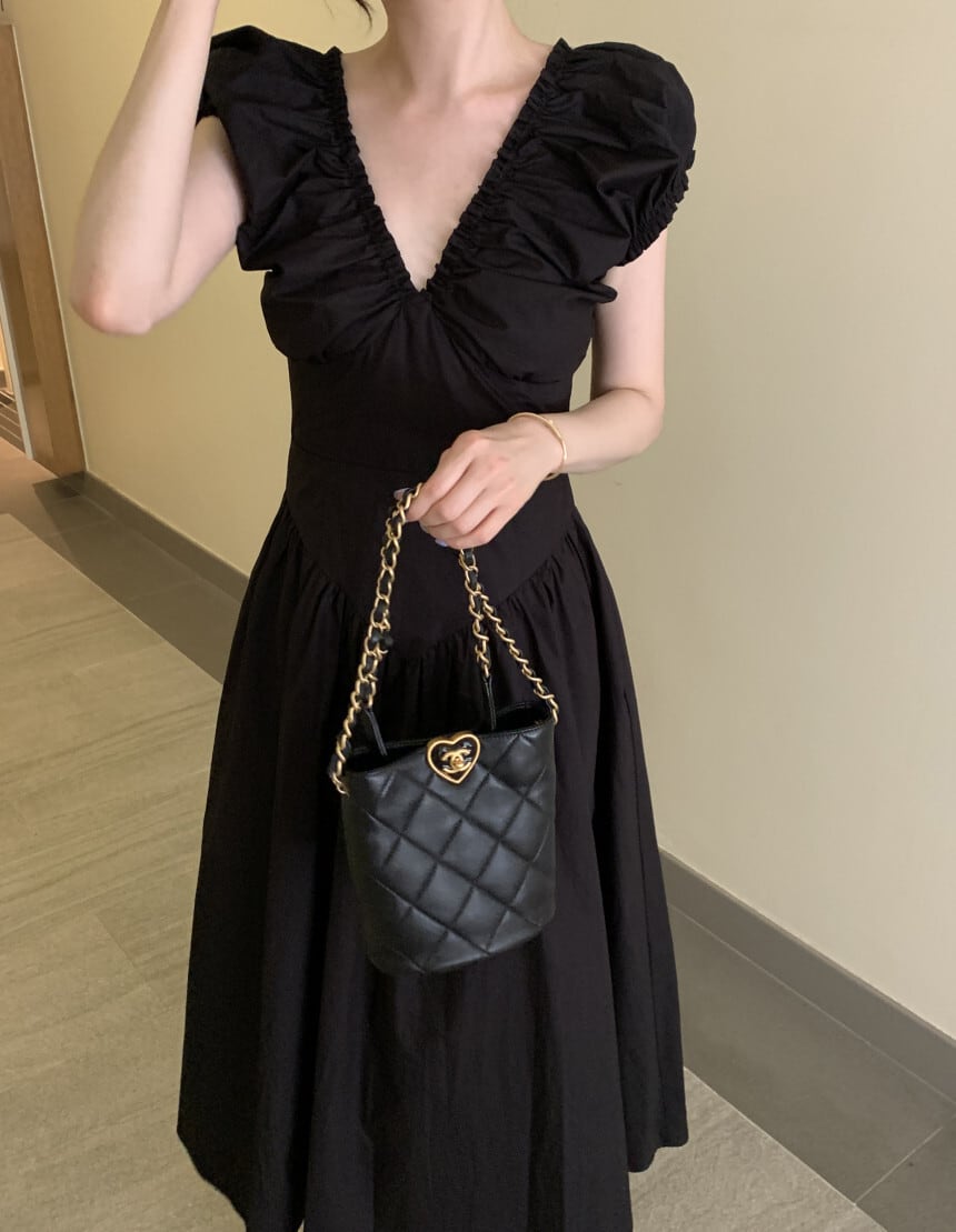 【dress】Vネックワンピース　M24626