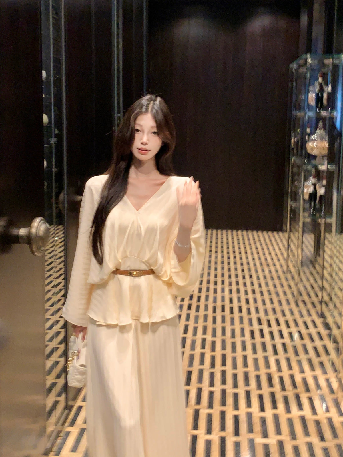 【set】Vネックトップス×ワイドパンツセット　M24674
