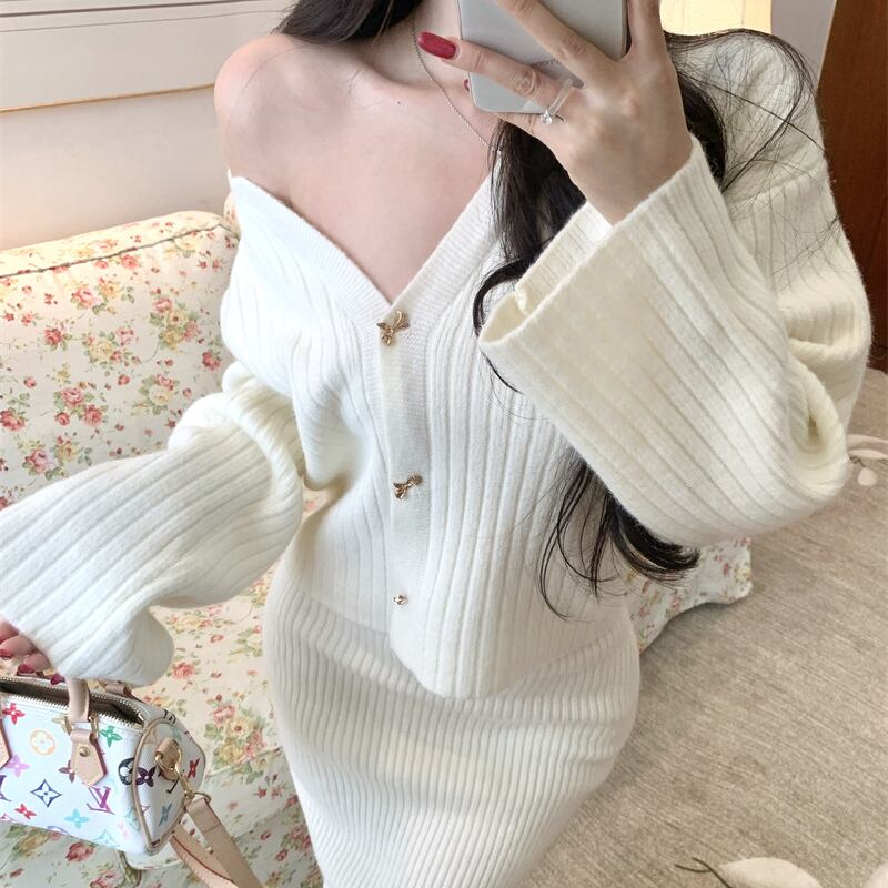 【set】Vネックニットトップス×ロングスカートセット Q7178