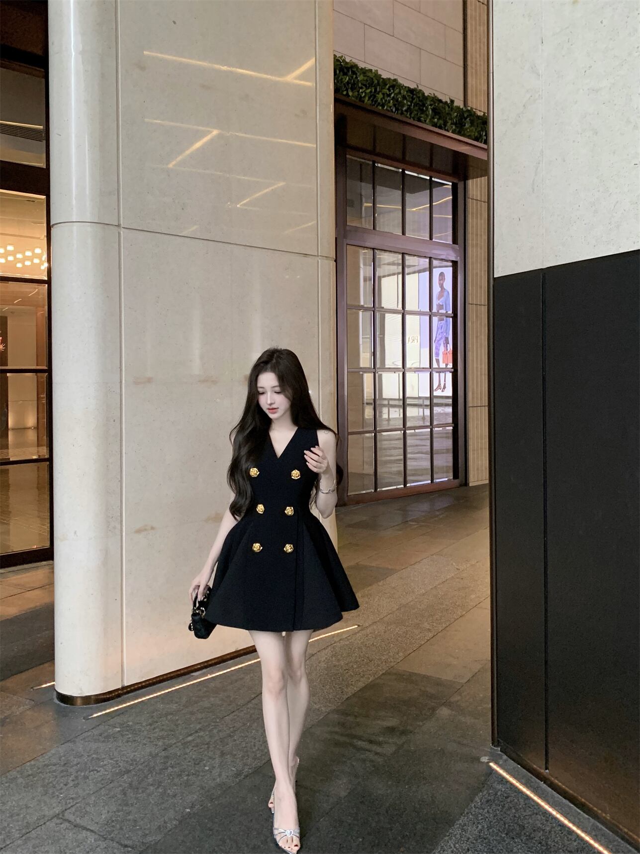 【dress】Vネックノースリーブワンピース　M29828
