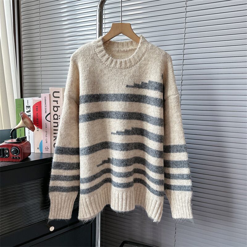 【tops】クルーネックニットセーター　M18800