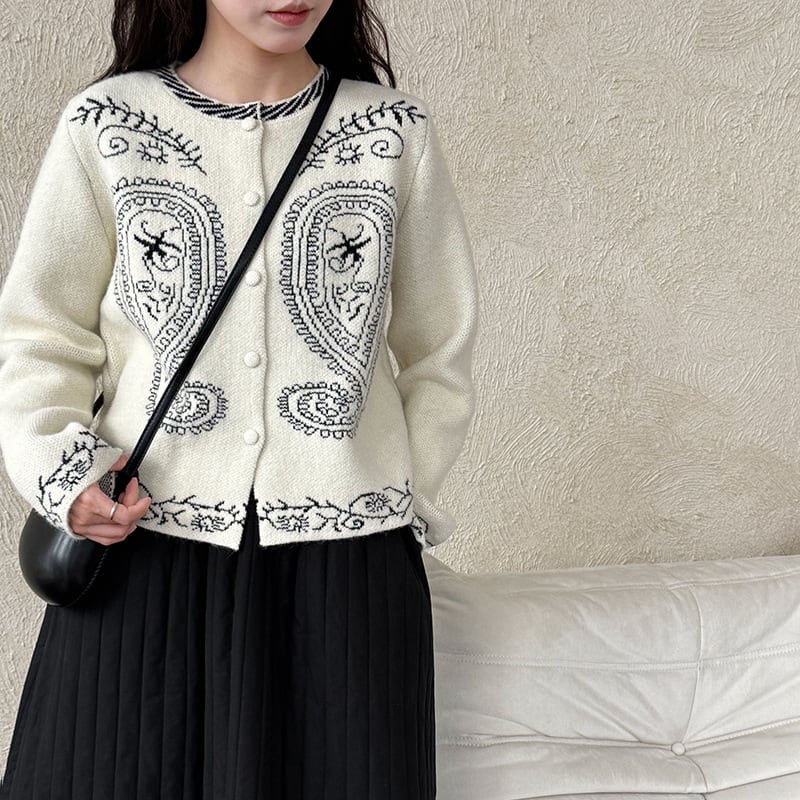 【outer】刺繡柄ニットコート Q7032