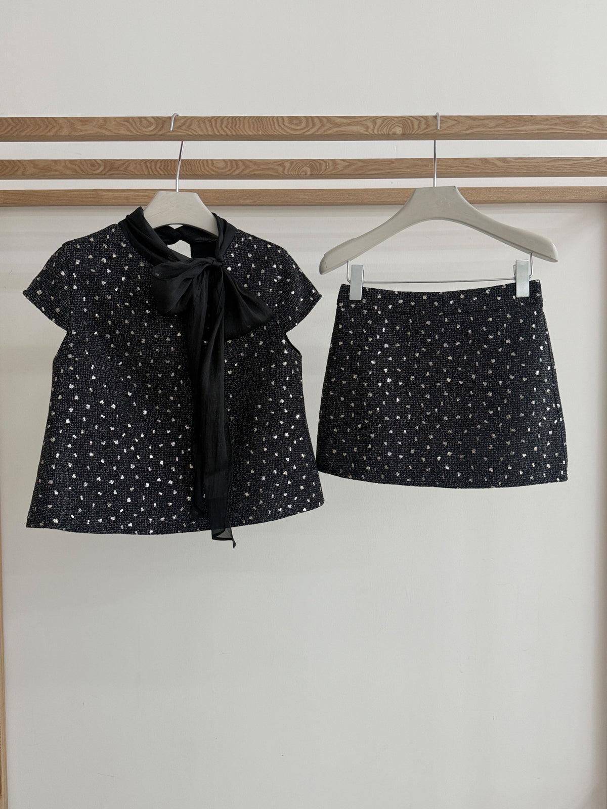 【set】リボン付きトップス×ミニタイトスカートセット Q8814