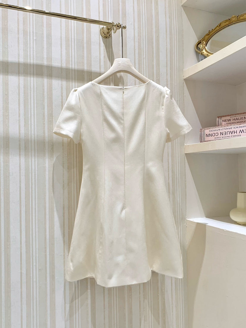 【dress】ラインストーンAラインワンピース Q8760