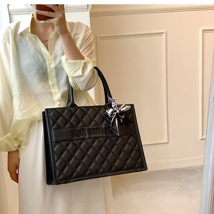 【小物】女性大人気 ファッションシンプル2021新作大容量無地ハンドバッグ G1891